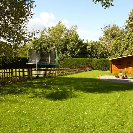 Peaceful Garden Stay, Дом отдыха Мальмеди